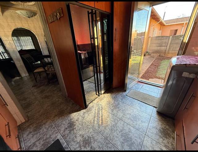 3 BEDROOM HOUSE FOR SALE IN VANDERBIJLPARK CW 3